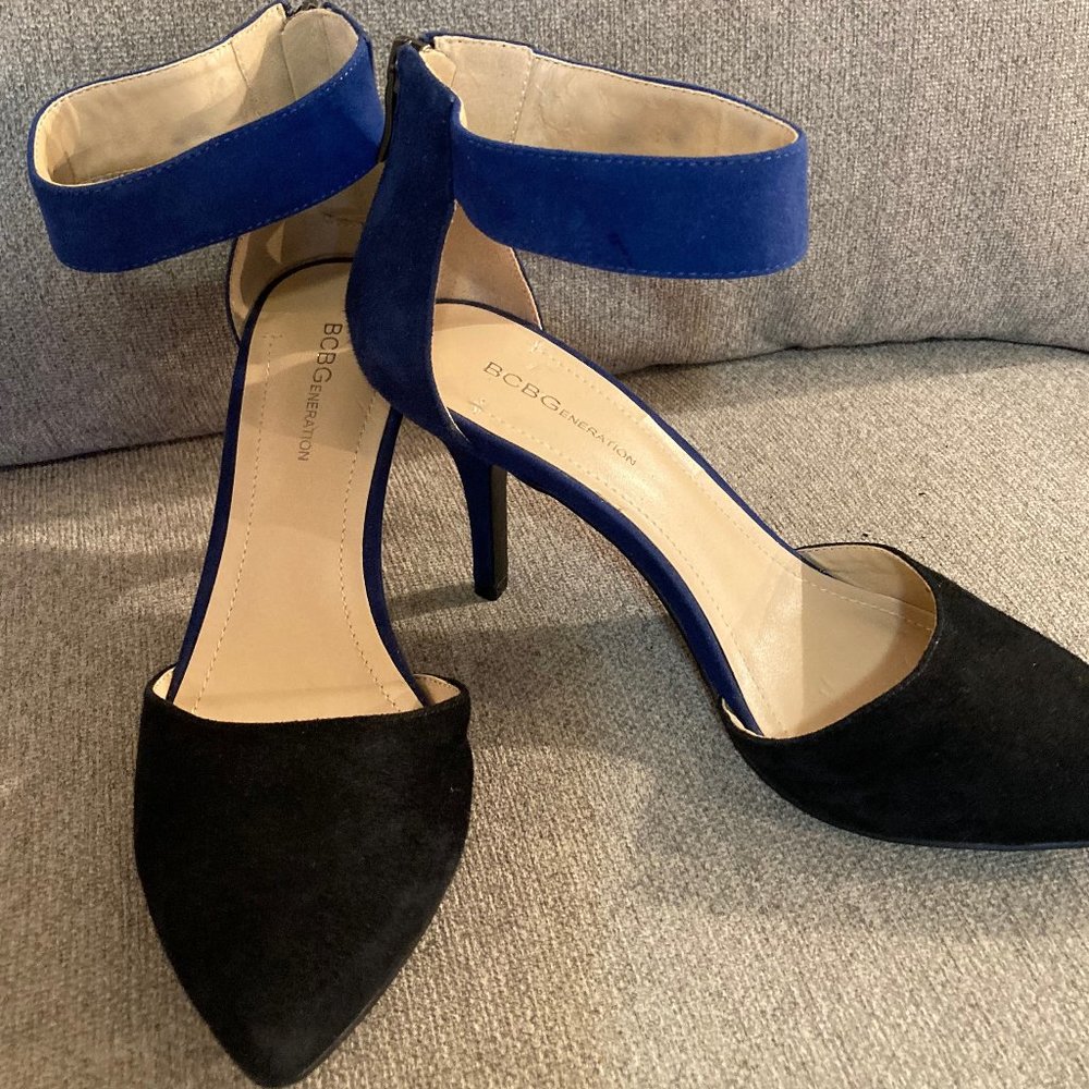 BLUE AND BLACK BCBG 3 COLOR SUEDE DRESS SHOES 7.5M